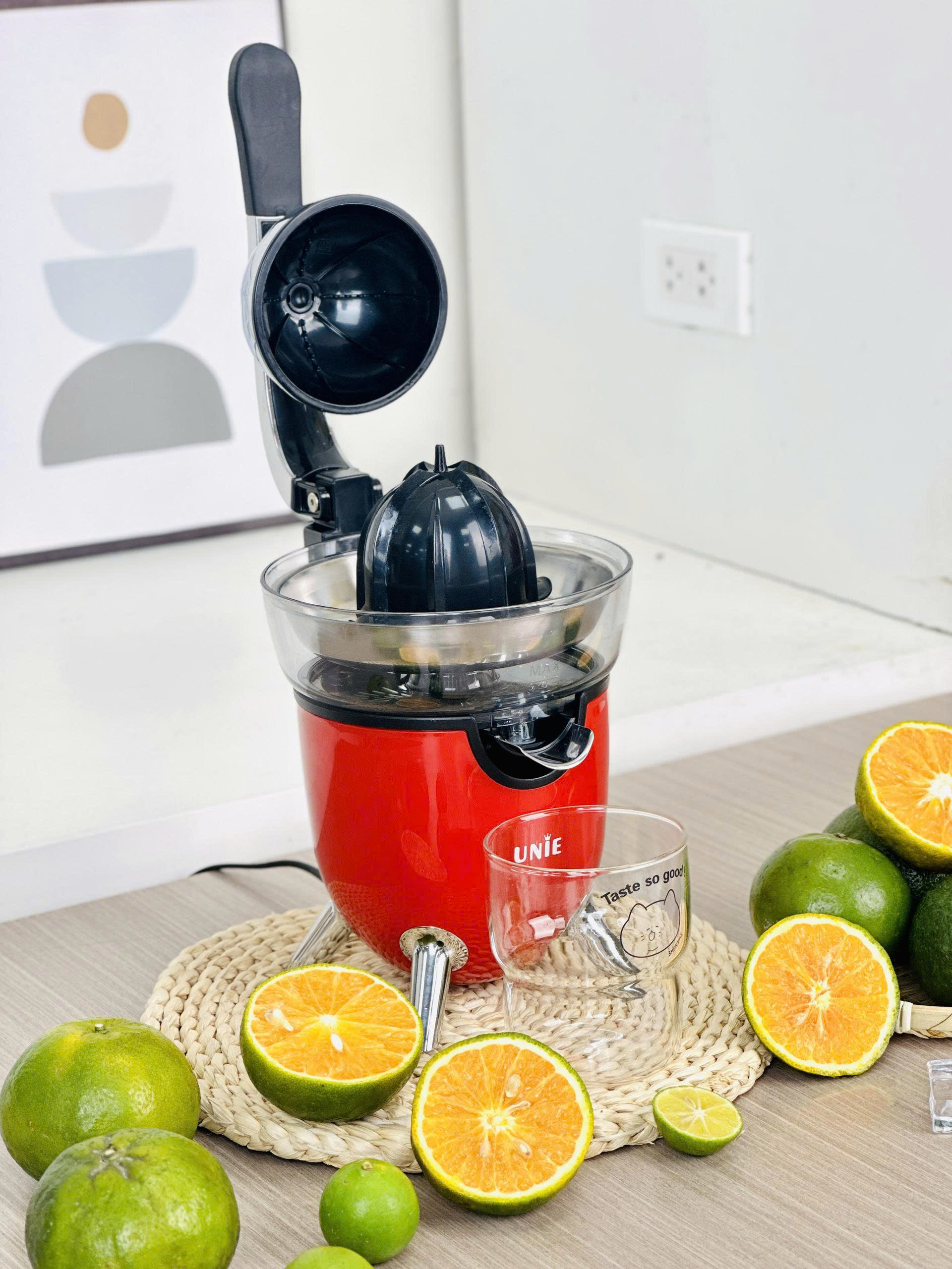 Máy vắt cam Unie UECJ-666R
