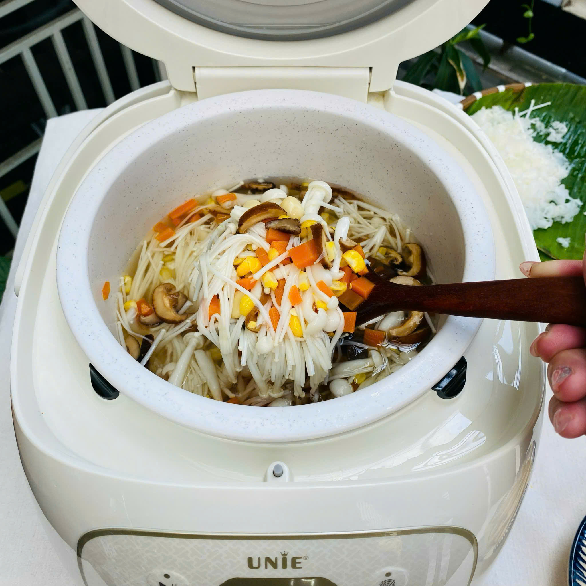 Nồi cơm điện tử Unie URC815 - Image 7